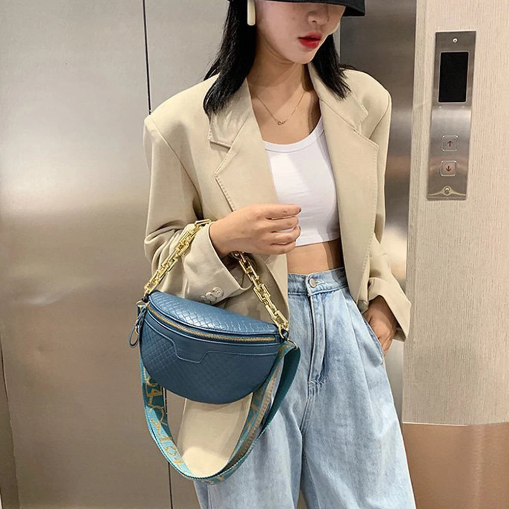 Sac banane femme chic bleu à chaine épaisse